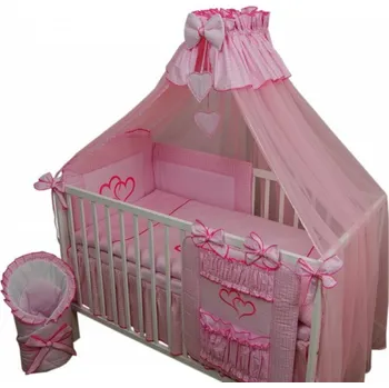 Postýlka + 16-ti dílná luxusní vyšívaná sada dvě srdíčka -růžová