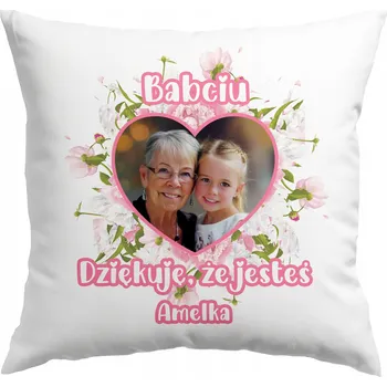 Obraz POLŠTÁŘ PRO BABIČKU – PERSONALIZOVANÝ DÁREK S FOTOGRAFIÍ A JMÉNEM