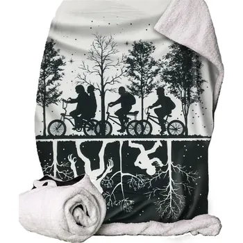 EPEE Přehoz 100 x 150 cm Stranger Things