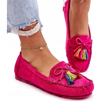 Dámské mokasíny SEMIŠOVÉ MOKASÍNY S MAŠLÍ A TŘÁSNĚMI FUCHSIOVÉ BARVY VEL. 37