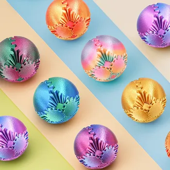 Hračka pro nejmenší GEAR BALL Steampunk antistresová Hračka pro děti i dospělé 6 cm