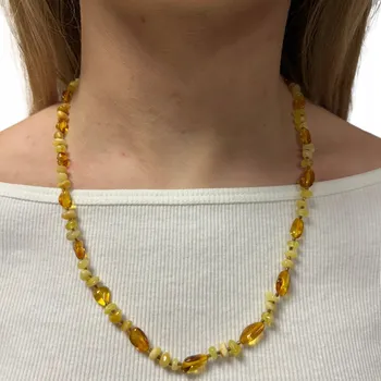 Náhrdelník Naszyjnik z bursztynu korale bursztynowe kolia koňaková mléčná korálky
