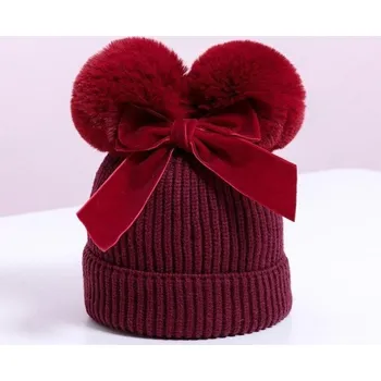 Čepice Dětská zimní čepice s bambulemi A498 vínová