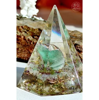 Orgonitový jehlan - Zaháním negativní energie s Fluoritem 6cm KřídlAndělů