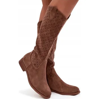 Dámské kozačky Dámské kozačky z eko semiše s plochým podpatkem, ažurové S.BARSKI HY52-531 Hnědé, velikost 37