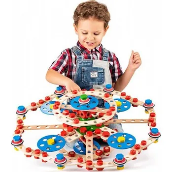 Dřevěná hračka Konstrukční sada Woodyland Malý inženýr