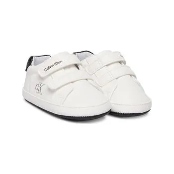 Dámské tenisky Sneakersy Calvin Klein V0B9-83273-1582X002 Bílá 17