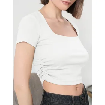 Dámské tričko Sinsay - Tričko s krátkým rukávem a ozdobným výstřihem - krémová - 918CG-01X - 918CG-01X-S