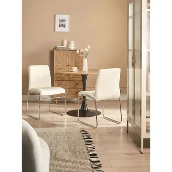 Sada 2 jídelních židlí, bílé kožené stříbrné kovové nohy moderní průmyslový styl Beliani