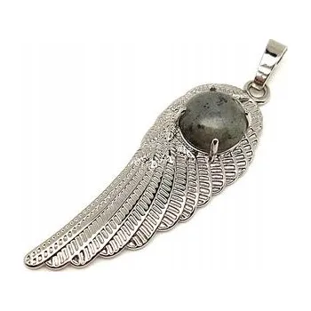 Přívěsek Kovový přívěsek s andělským křídlem a labradoritem 15x45mm
