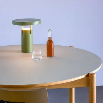 Venkovní osvětlení HÜBSCH LED stolní lampa BringMe Mini, zelená, výška 20 cm - Délka USB kabelu 100 cm zelený 1 x 2 W LED - Doprava zdarma