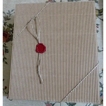 DÁRKOVÁ KRABICE 3 ČERNÉ ČAJE S PRŮVODNÍM DOPISEM.