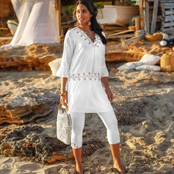 Dámské legíny 3/4 legíny s macramé a pružným pasem bílá 52