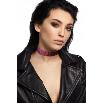 Náhrdelník Růžový vinylový choker s přívěskem srdce - dámský módní náhrdelník