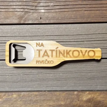 Otvírák Magnetický otvírák z bambusu ve tvaru lahve | Gravilan Varianta: NA TATÍNKOVO PIVEČKO
