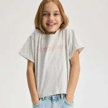 Dětská móda Reserved - Bavlněné tričko s potiskem - světle šedá - 337DB-09M - 337DB-09M-146