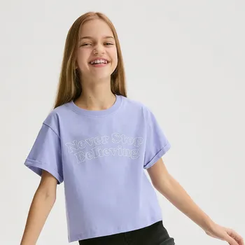 Dětská móda Reserved - Bavlněné tričko s potiskem - bleděmodrá - 337DB-05X - 337DB-05X-146