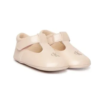 Dětská móda Capáčky Calvin Klein V0A3-83200-1904 Růžová 16