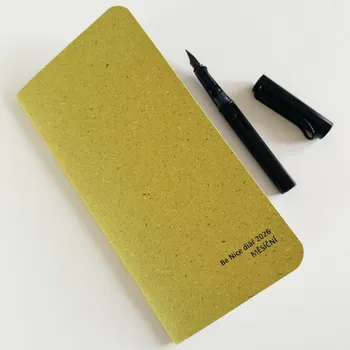 Diář Be Nice diář na míru - wash paper pouzdro na diář taupe Náplň do pouzdra: Be Nice diář 2026 MĚSÍČNÍ