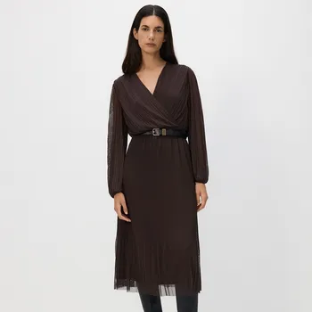 Dámské šaty Reserved - Plisované šaty s páskem - tmavě hnědá - 922GA-89X - 922GA-89X-M