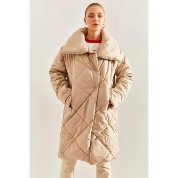 Cizojazyčná kniha Bianco Lucci Women's Metal Buttoned Diamond Patterned Oversize Puffer Coat Bianco Lucci krémová 2586024