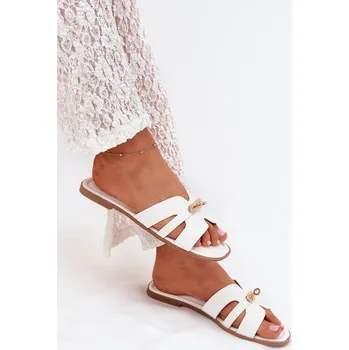 Dámské sandále Boto Ploché Dámské Pantofle S Páskem A Zlatým Detailem Bílé Kerenza Boto bílá | hnědá 3370082