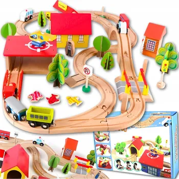 Vláček a vláčkodráha Dřevěná vláčkodráha, vláček, trať, lokomotiva + vagóny