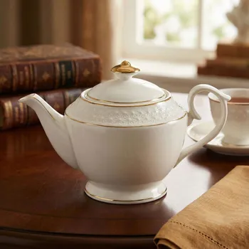 Konvice na čaj Porcelánová konvice na čaj a kávu ETIUDA WHITE 1,1 l