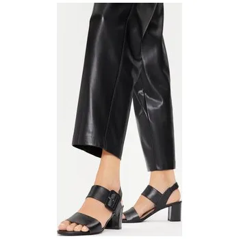 Dámská obuv Sandály Caprice 9-28306-42 Černá 38_5