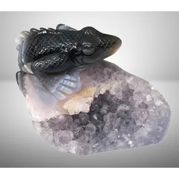 Přírodní kámen Achátový exkluzivní leguán s ametystovou jeskyní, 655 g