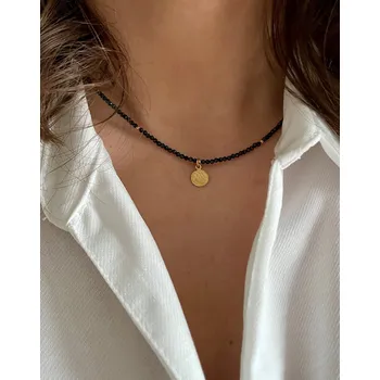 Náhrdelník Náhrdelník z přírodních kamenů spinel, pozlacený