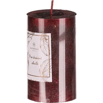 Svíčka Svíčka vánoční, červená barva. 245g vosku. Barva: Červená