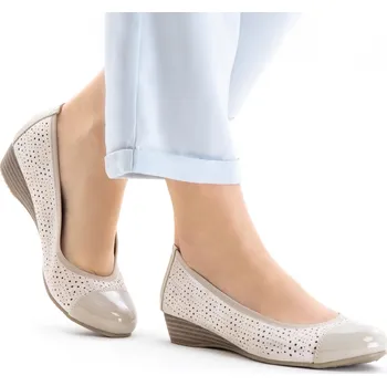 Dámské polobotky Baleríny s děrováním, elegantní, měkké, z PRAVÉ KŮŽE, lehké, klínek Wojtyłko 37