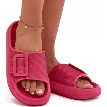 Dámské pantofle Dámské NAZOUVÁKY na platformě z pěny s BIG STAR přezkou RR274A583 fuchsiové 40