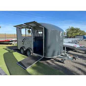 Přívěs pro přepravu koně a skotu Přívěs pro tři koně CHEVAL LIBERTE MAXI 3®, ŠEDÝ