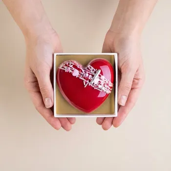 Čokoláda Chocolenka Srdce z lásky - pralinka 77 g