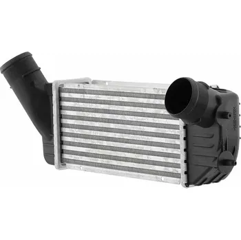 Chladič motoru Chladič turba HELLA 8ML 366 471-101