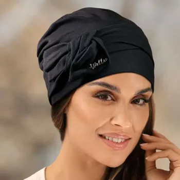 Čepice KRUMLOVANKA W-0766/018 černá