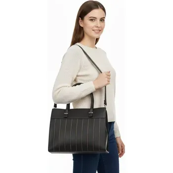 Kabelka Dámská černá elegantní kabelka David Moda do ruky i na rameno S1452