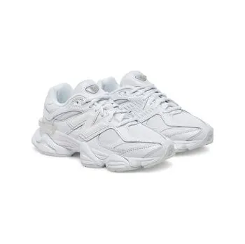 Dámská móda New Balance Sneakersy U9060NRJ Bílá 39_5