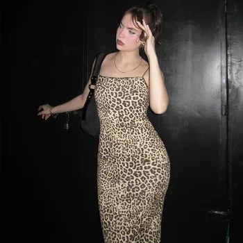 Dámské šaty Best Fashion Dámské leopardí midi šaty s odhalenými zády a šněrováním Velikost: M, Barva (Varianta): Leopardí