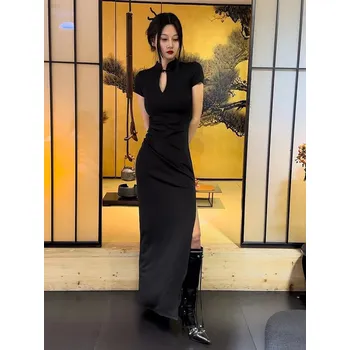 Dámské šaty FIT FASHION Elegantní midi šaty s rozparkem v moderním stylu Velikost: M, Barva (Varianta): Černá