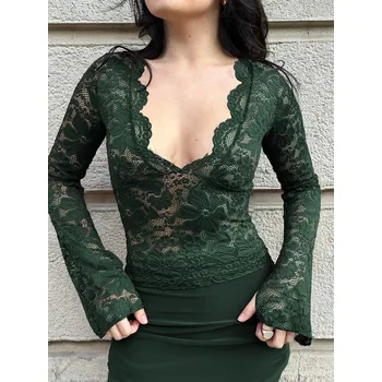 Dámské tričko Best Fashion Dámské krajkové tričko s výstřihem do V a elegantním řasením Velikost: S, Barva (Varianta): Zelená