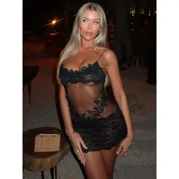 Dámské šaty Best Fashion Krátké krajkové šaty s průsvitnými detaily Velikost: S, Barva (Varianta): Černá