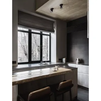 Bodové svítidlo Minimalistické bodové svítidlo Esto Černá