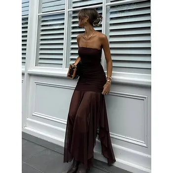 Dámské šaty Best Fashion Dlouhé šaty se síťovanými detaily a odhalenými zády Velikost: L, Barva (Varianta): Tmavě hnědá