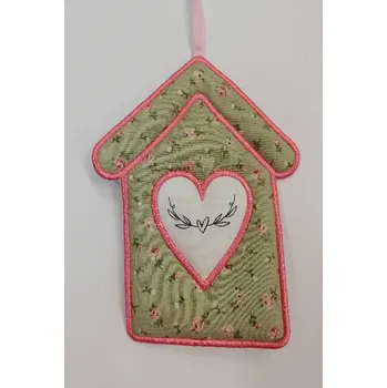 Látkový domeček plochý č.8 zelený s růžovým okrajem - srdíčko s lístky