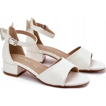 Dívčí sandály Dívčí sandály z eko kůže s nízkým podpatkem, lesklé bílé, velikost 35