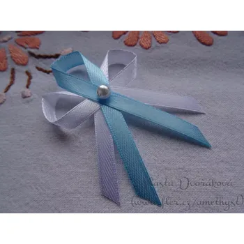 Svatební dekorace Vývazek s perličkou - bílá / modrá azuro 187