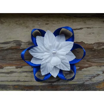 Svatební dekorace Vývazek velký s bílým květem - modrá král. 548, nebo v barvě na přání